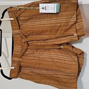 NWT Aventura Organic Cotton Monterey Shorts Gold Size Large